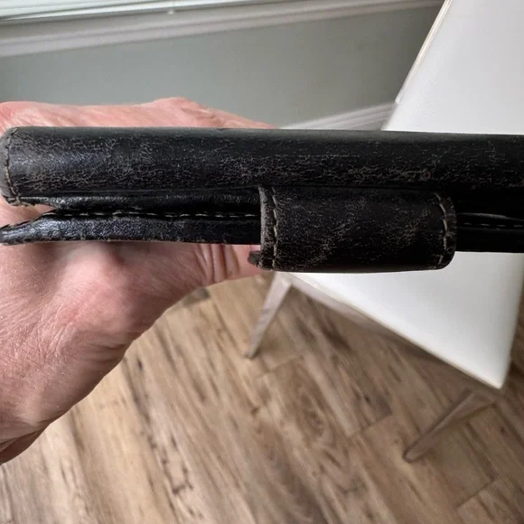 Fendi Black and Brown Striped Wallet - Picture 9 of 10